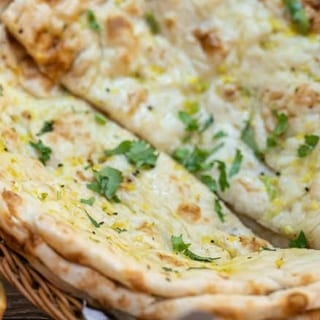 Chilli Garlic Naan